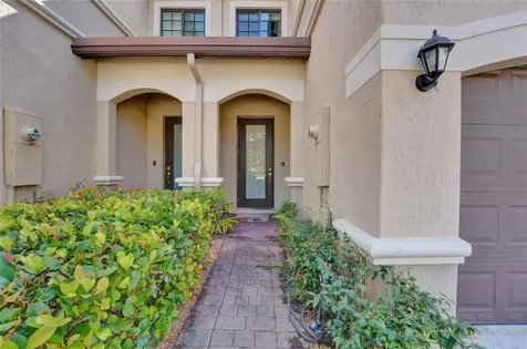 4228 N Dixie Highway Oakland Park FL 33334
