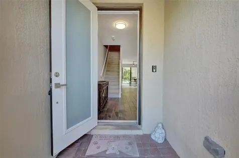 4228 N Dixie Highway Oakland Park FL 33334