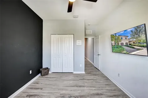 4228 N Dixie Highway Oakland Park FL 33334