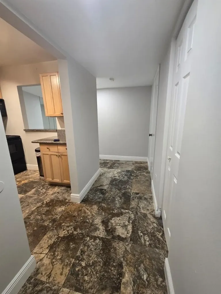 4121 Stirling Road Davie FL 33314