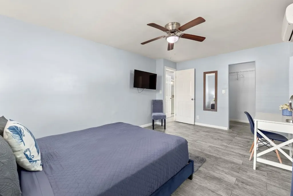413-415 SE 23rd Street Fort Lauderdale FL 33316