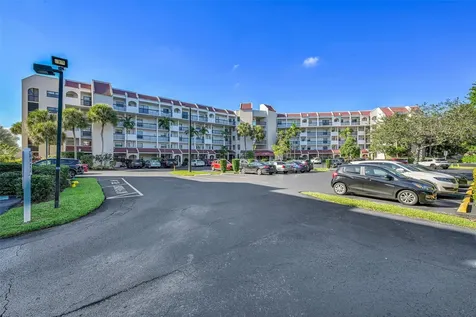 3591 Environ Boulevard Lauderhill FL 33319