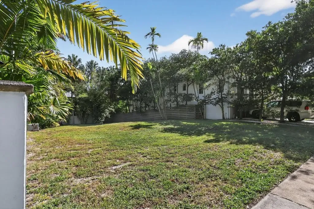 1018 SE 13th Terrace Fort Lauderdale FL 33316