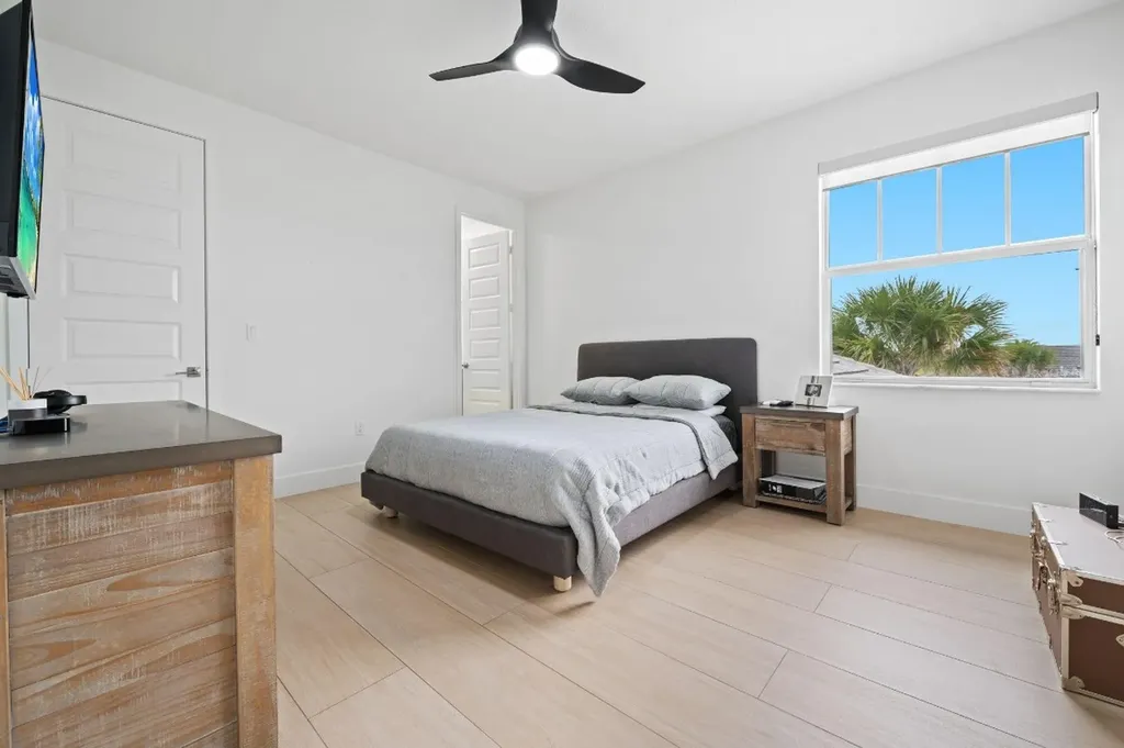 2001 Meadows Drive Davie FL 33324