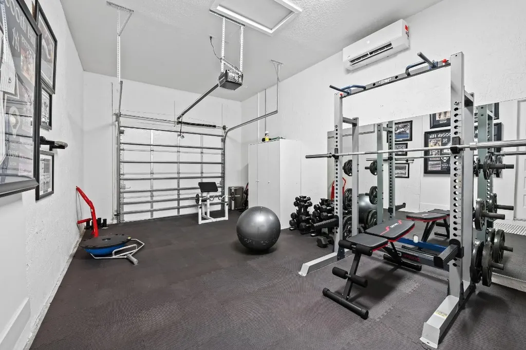 2001 Meadows Drive Davie FL 33324
