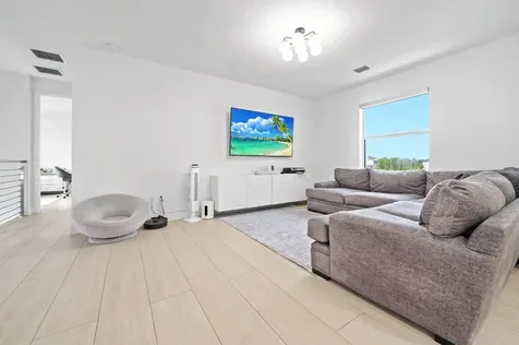 2001 Meadows Drive Davie FL 33324