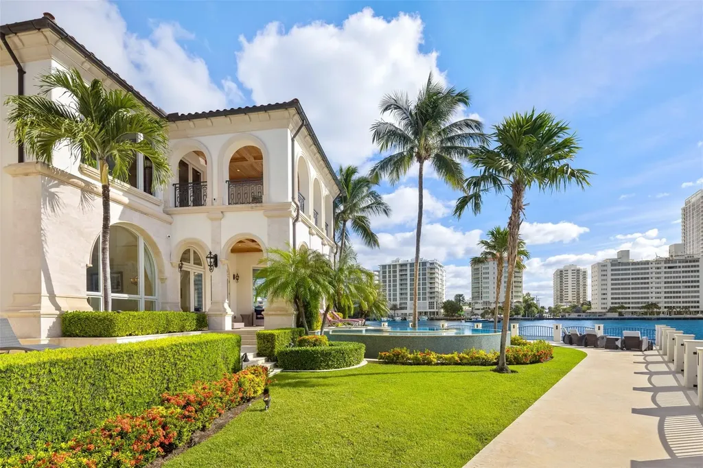 2716 Aqua Vista Boulevard Fort Lauderdale FL 33301