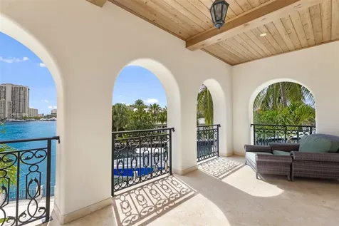 2716 Aqua Vista Boulevard Fort Lauderdale FL 33301