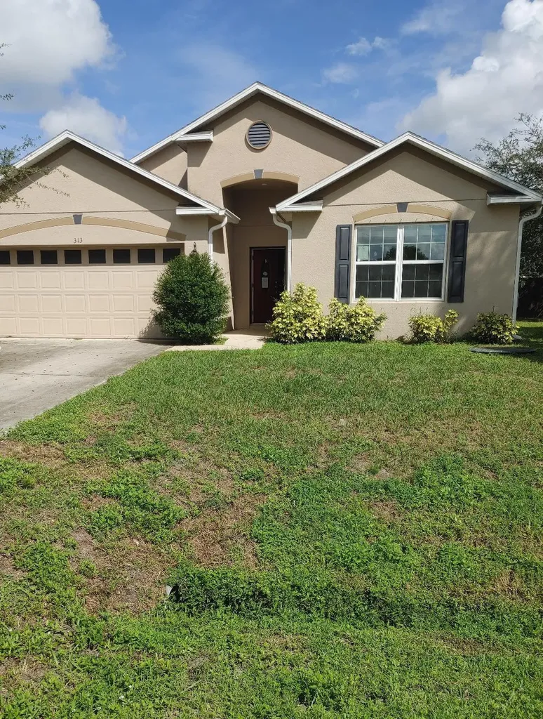 313 NE Glentry Avenue Port St Lucie FL 34983