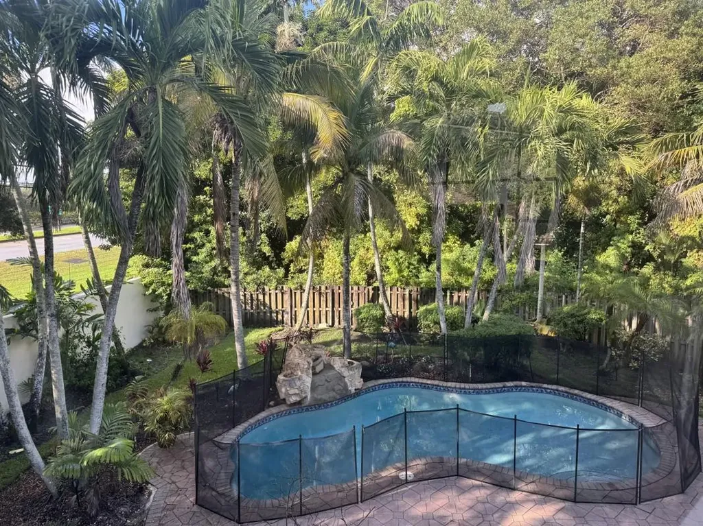 12353 Natalies Cove Road Cooper City FL 33330