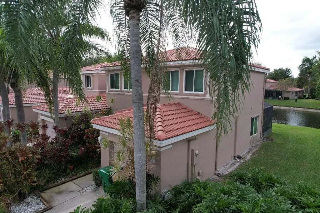 1741 SW 109th Terrace Davie FL 33324
