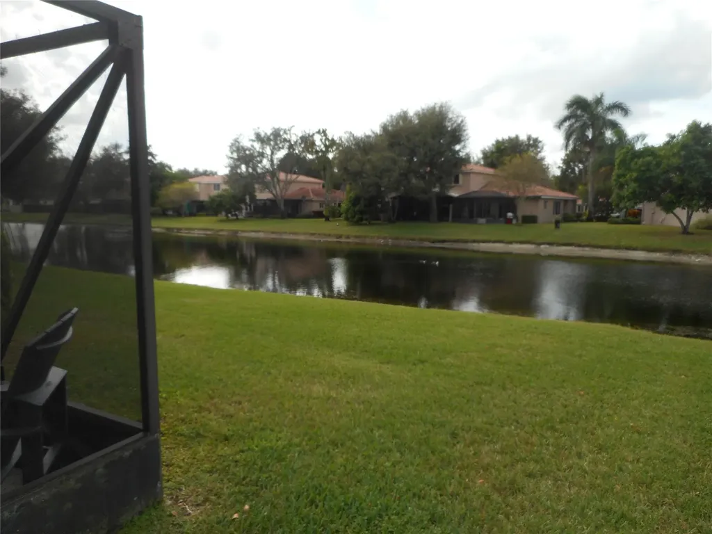 1741 SW 109th Terrace Davie FL 33324