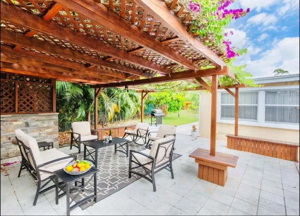 279 Hach Lane West Palm Beach FL 33415