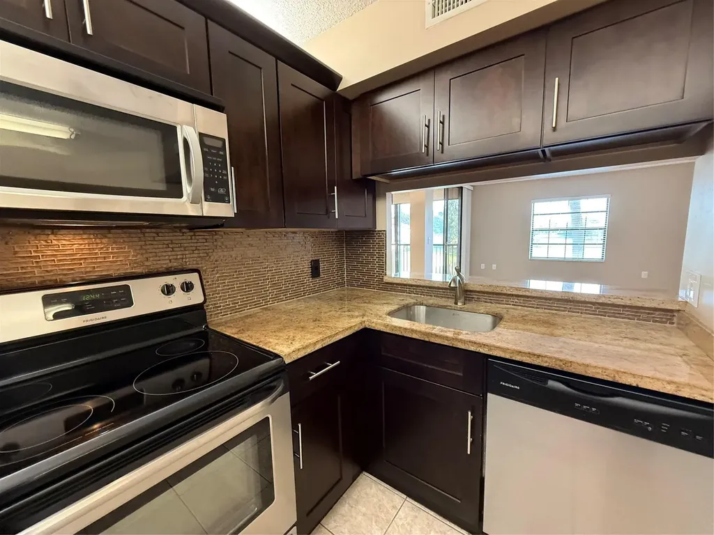 10790 NW 14th Street Plantation FL 33322