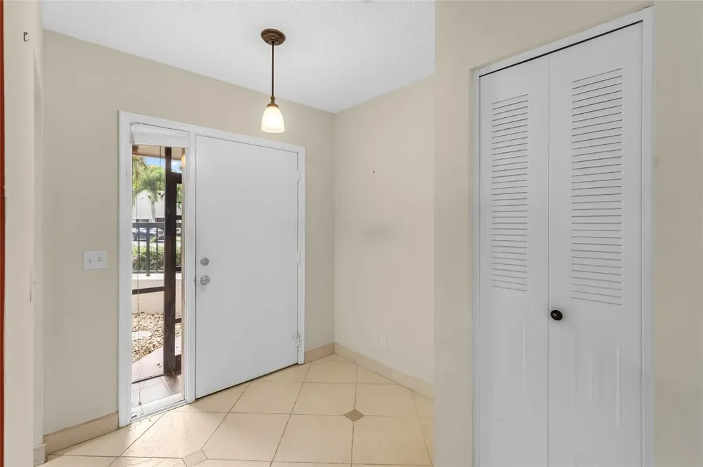 10971 Lake Front Place Boca Raton FL 33498