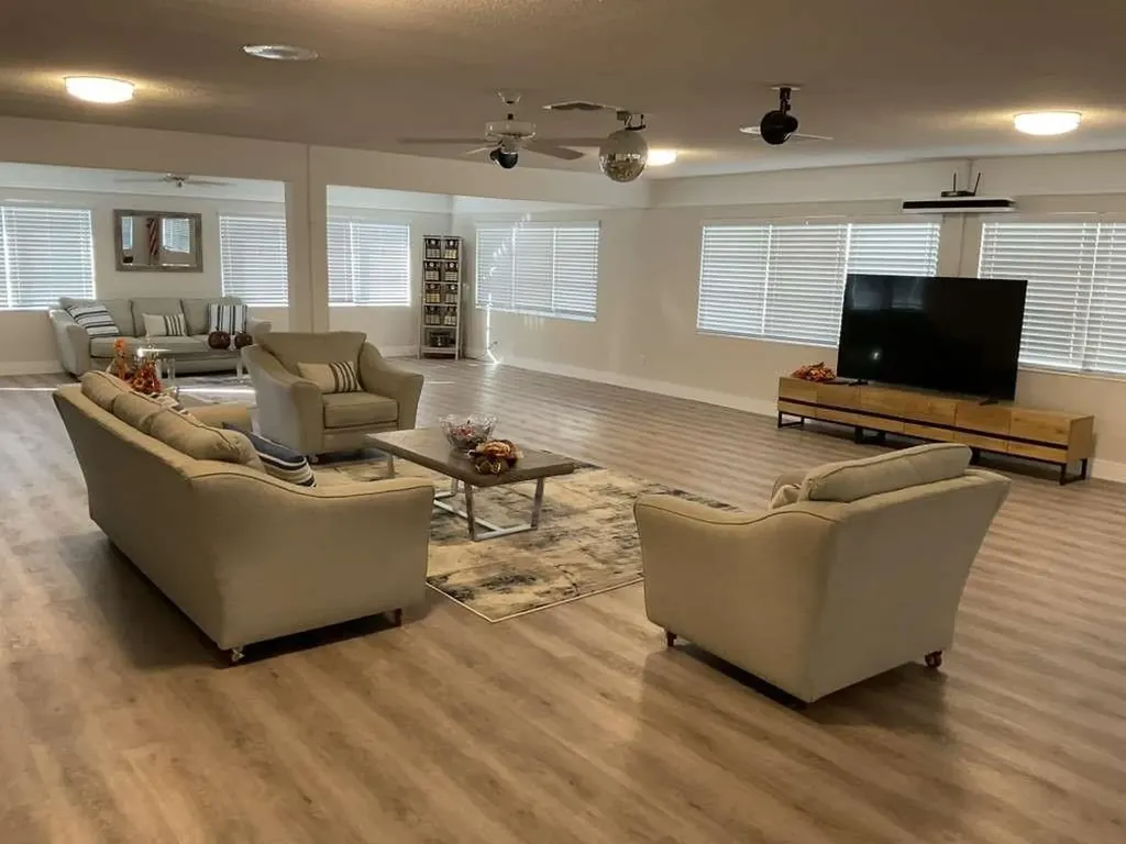 1951 NE 39th Street Lighthouse Point FL 33064