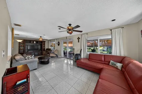 9812 NW 75th Court Tamarac FL 33321