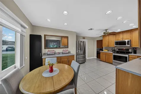 9812 NW 75th Court Tamarac FL 33321