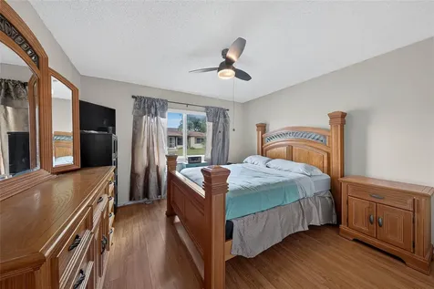 9812 NW 75th Court Tamarac FL 33321