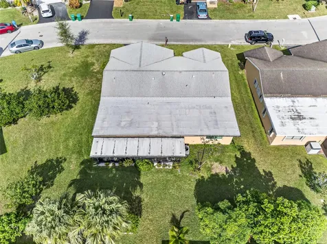9812 NW 75th Court Tamarac FL 33321