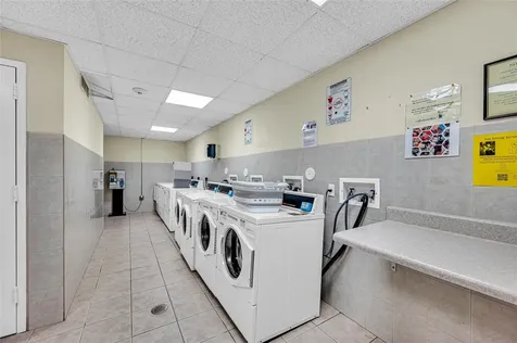 1515 E Broward Boulevard Fort Lauderdale FL 33301