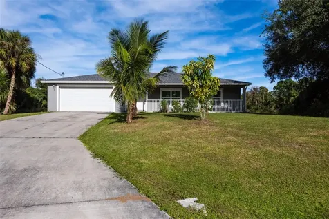 8007 Royal Court Labelle FL 33935