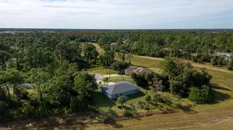 8007 Royal Court Labelle FL 33935