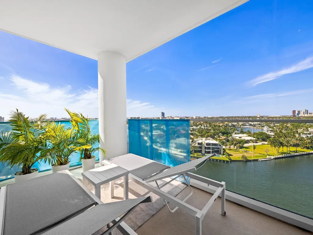 3055 Harbor Drive Fort Lauderdale FL 33316