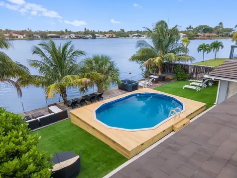 20730 NE 23rd Avenue Miami FL 33180