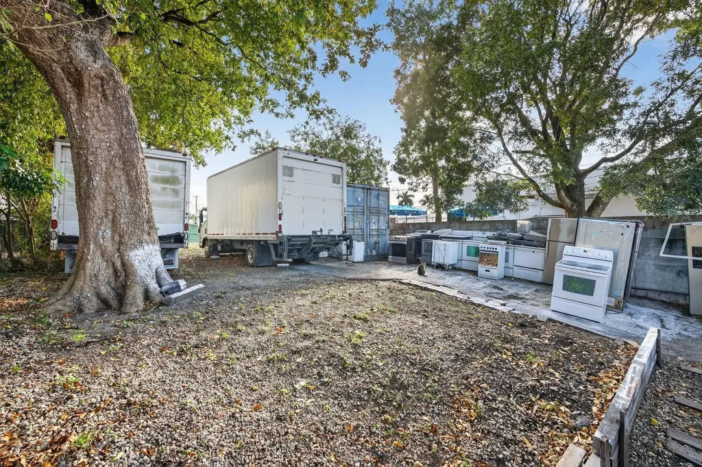 3936 SW 12th Court Fort Lauderdale FL 33312