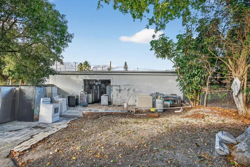 3936 SW 12th Court Fort Lauderdale FL 33312