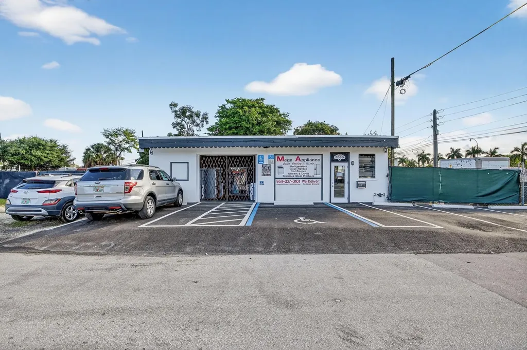 3936 SW 12th Court Fort Lauderdale FL 33312