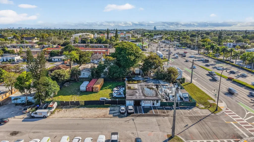 3936 SW 12th Court Fort Lauderdale FL 33312