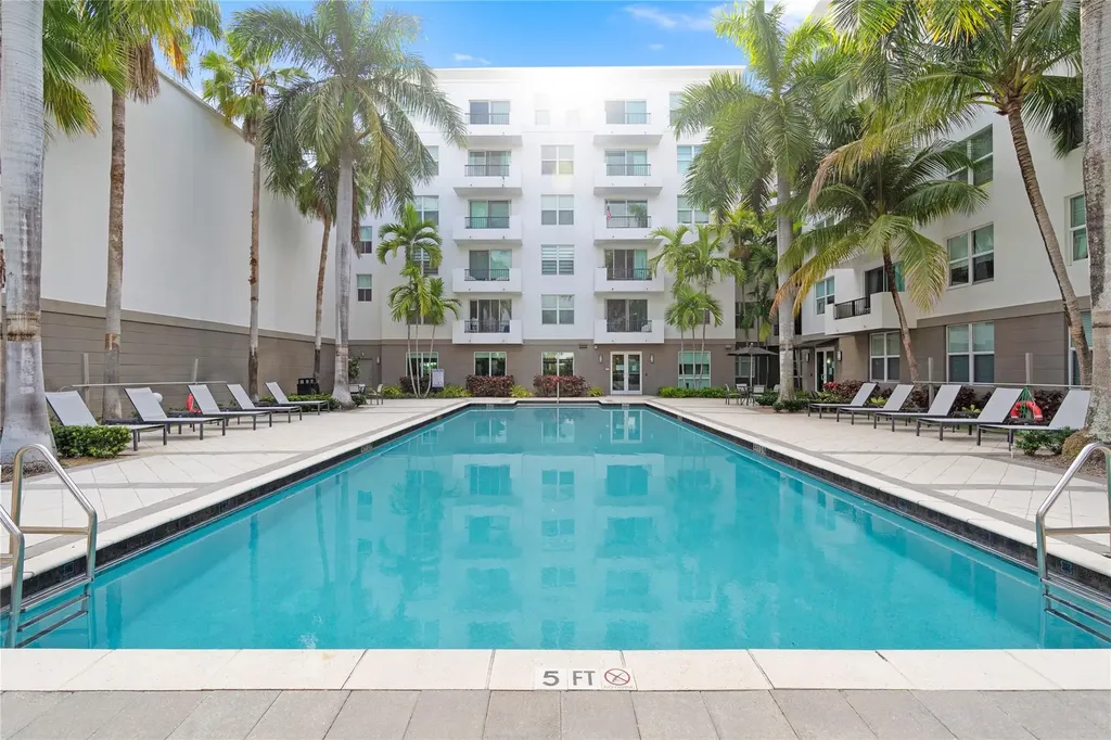 2401 NE 65th Street Fort Lauderdale FL 33308