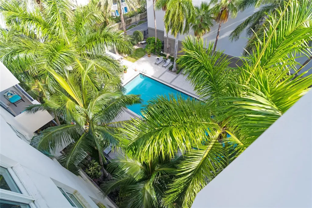 2401 NE 65th Street Fort Lauderdale FL 33308