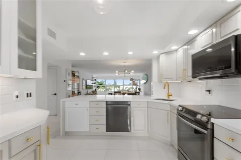 3111 NE 51st Street Fort Lauderdale FL 33308