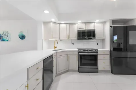 3111 NE 51st Street Fort Lauderdale FL 33308