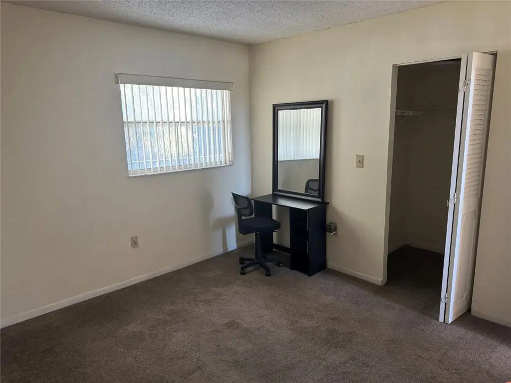 2860 Somerset Drive Fort Lauderdale FL 33311