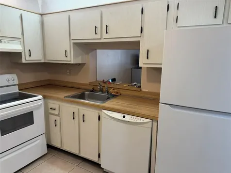 2860 Somerset Drive Fort Lauderdale FL 33311