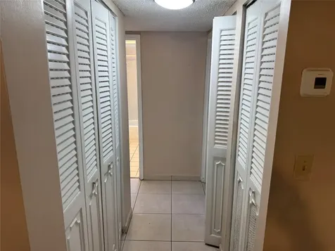 2860 Somerset Drive Fort Lauderdale FL 33311
