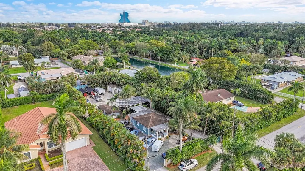 4860 SW 61st Avenue Davie FL 33314