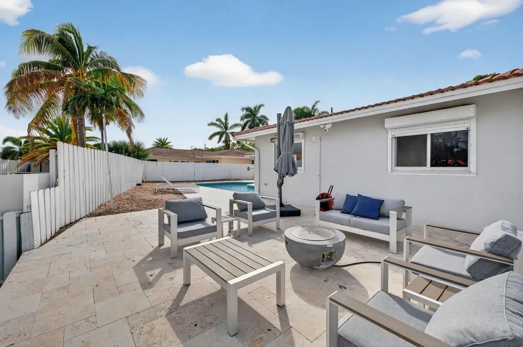 5950 NE 28th Avenue Fort Lauderdale FL 33308