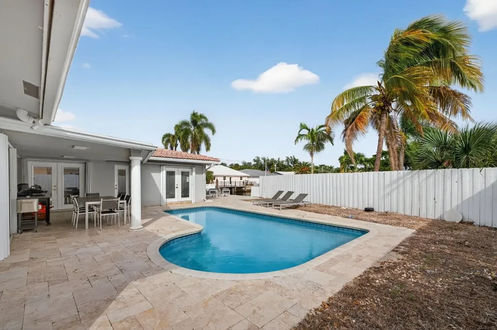5950 NE 28th Avenue Fort Lauderdale FL 33308