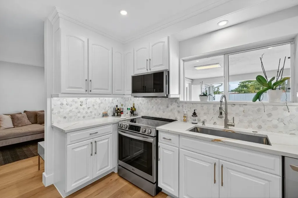 5950 NE 28th Avenue Fort Lauderdale FL 33308