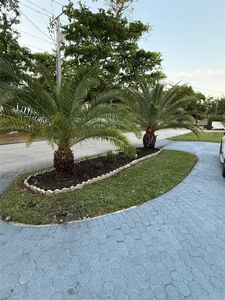 5950 NE 28th Avenue Fort Lauderdale FL 33308