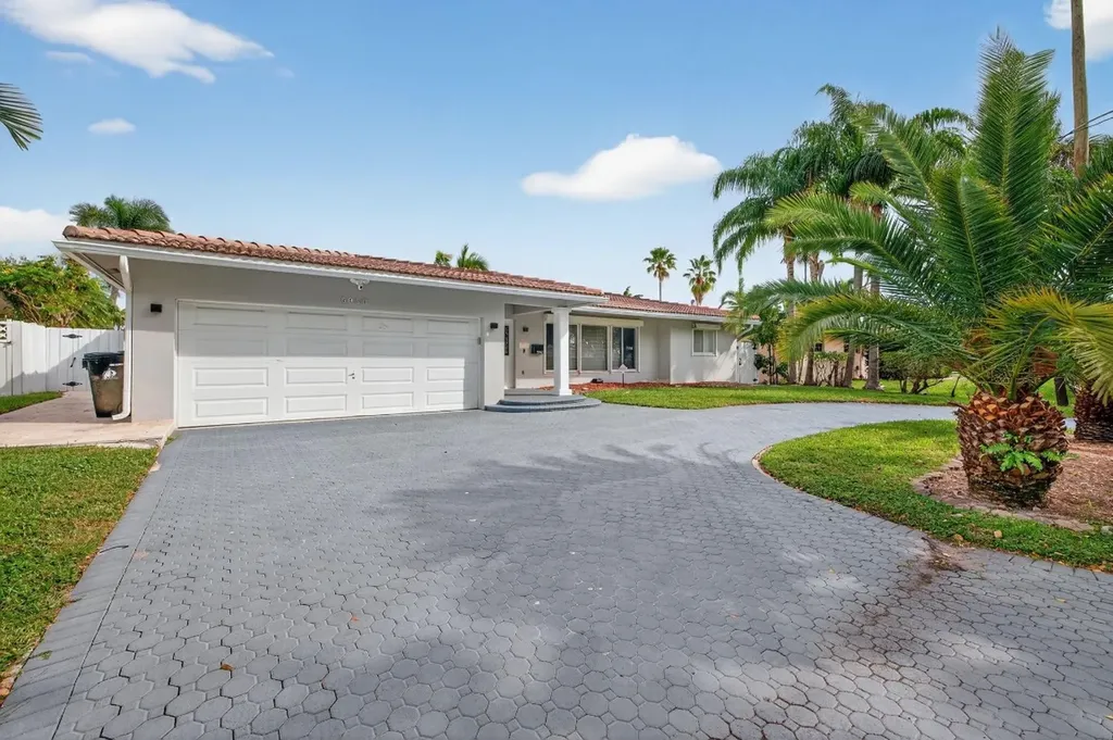 5950 NE 28th Avenue Fort Lauderdale FL 33308