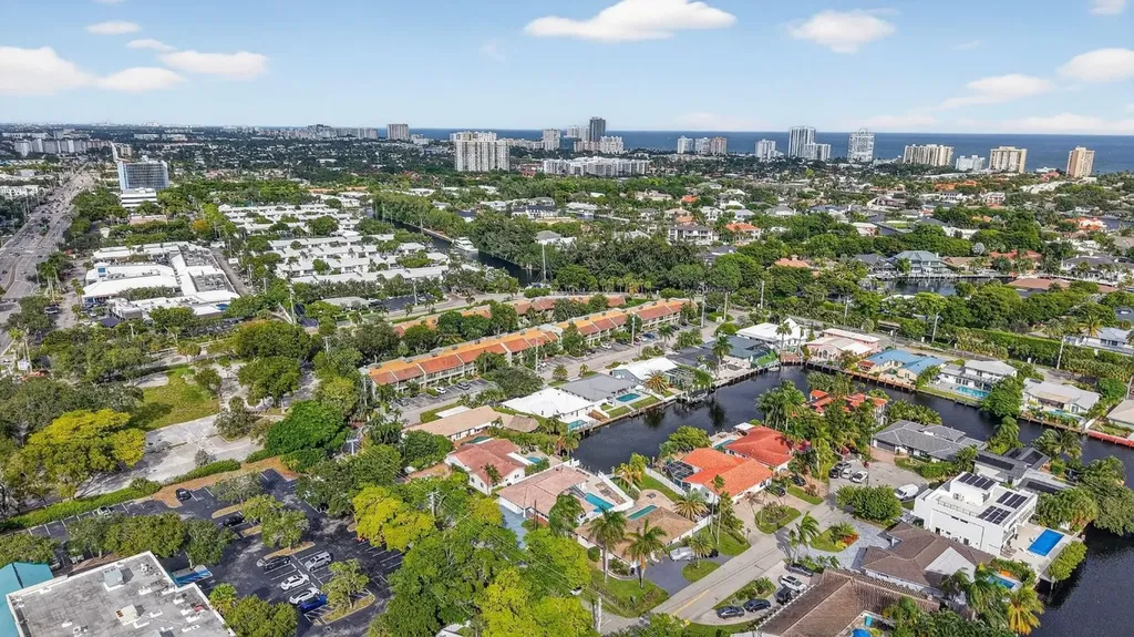 5950 NE 28th Avenue Fort Lauderdale FL 33308