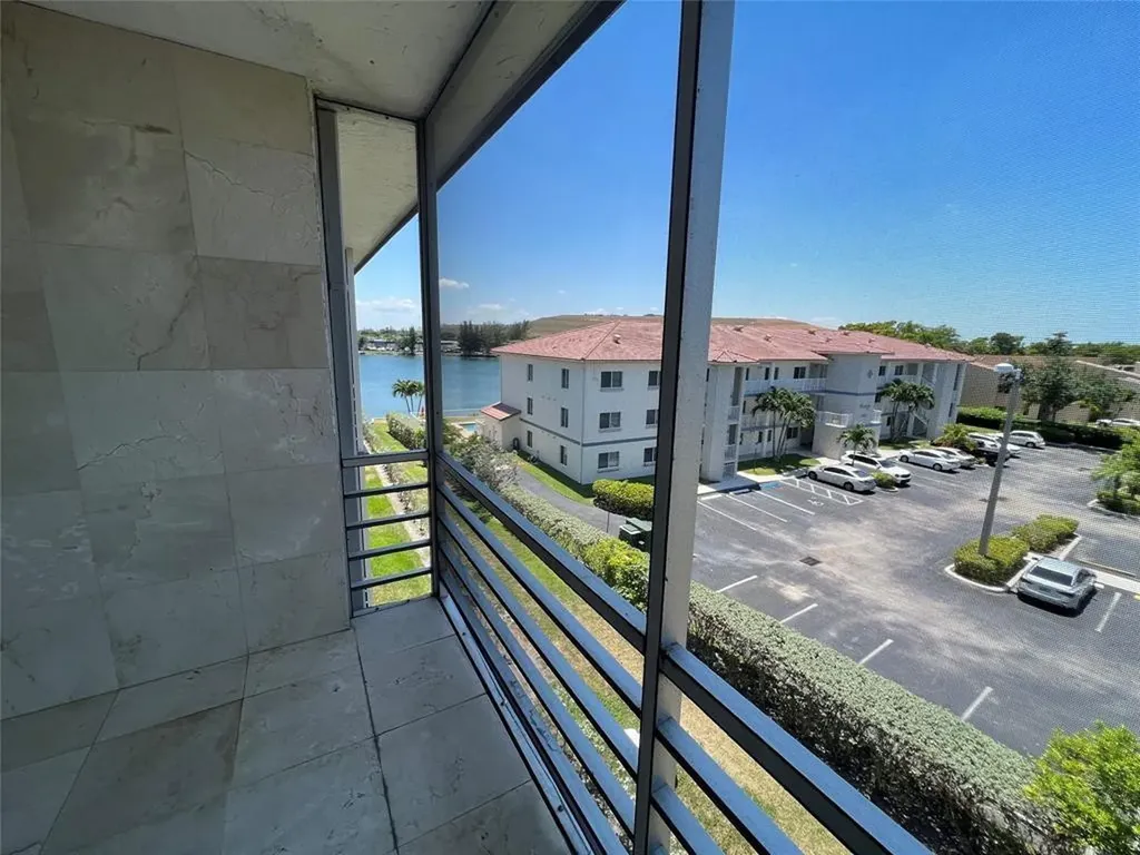 4311 Crystal Lake Drive Deerfield Beach FL 33064