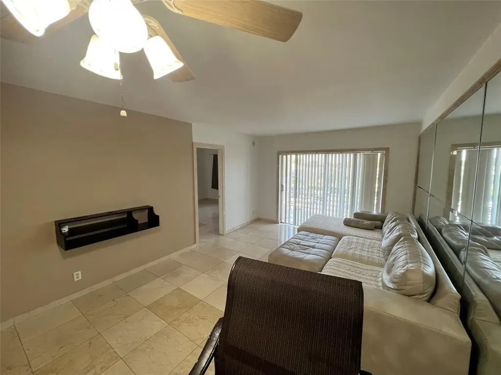 4311 Crystal Lake Drive Deerfield Beach FL 33064