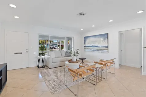 370 SE 3rd Court Pompano Beach FL 33060